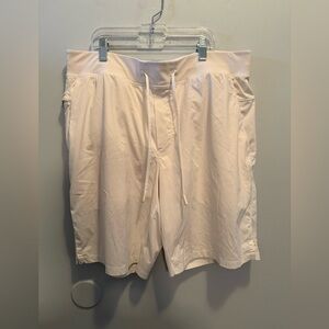 lululemon athletica Men's License to Train Linerless White Short XL